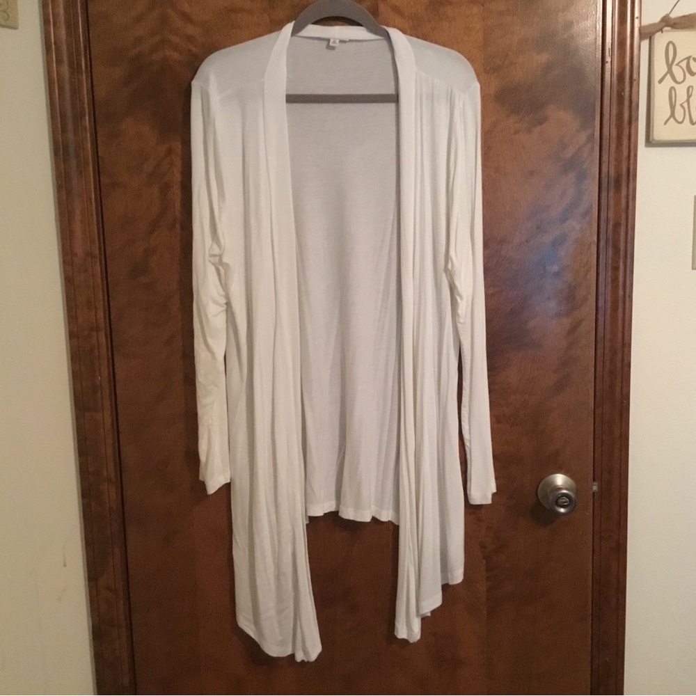 Size 2x, Zenana Outfitters Cardigan, Cream colored, Plus size